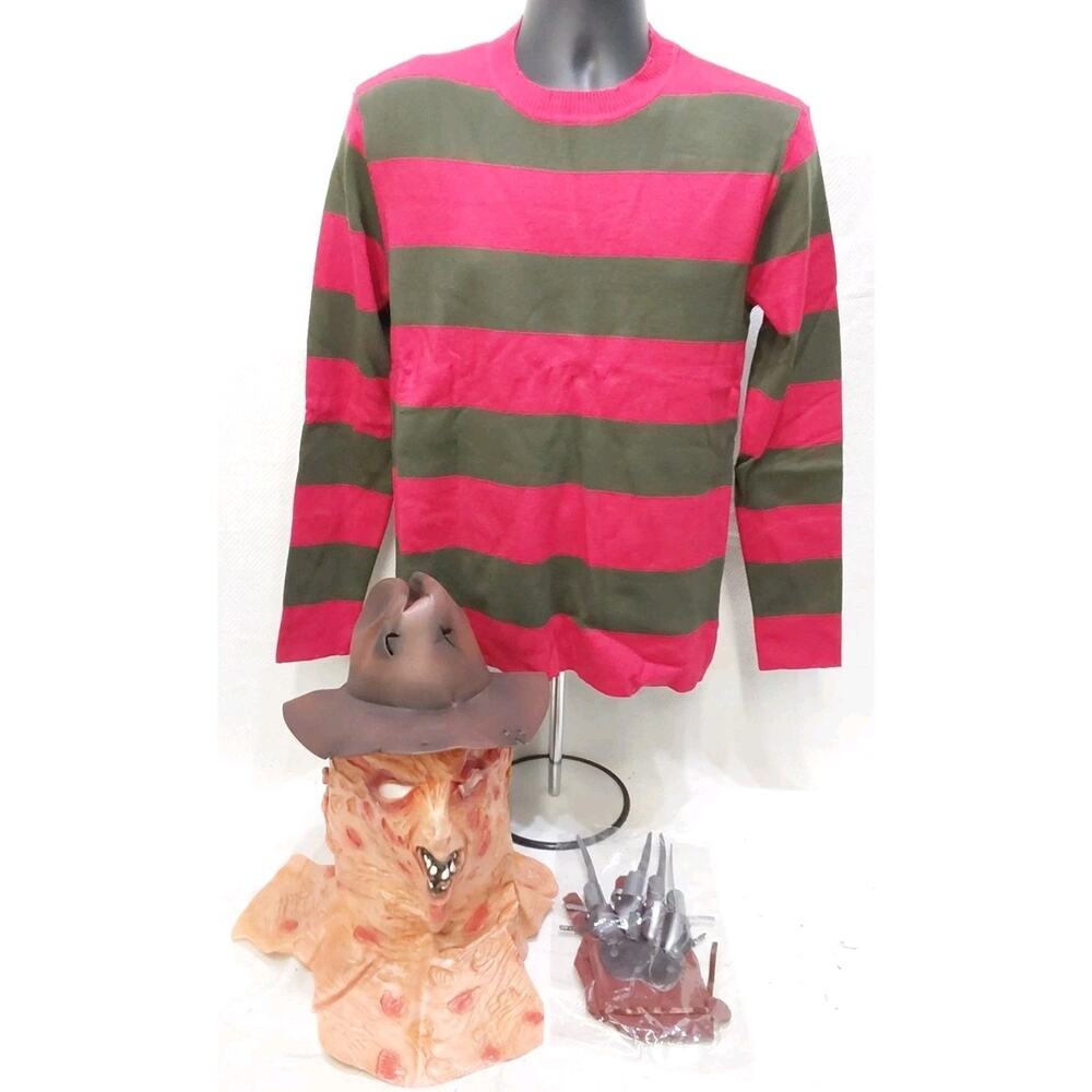 Freddy Krueger Medium Sweater, Mask, Claw, & Hat
